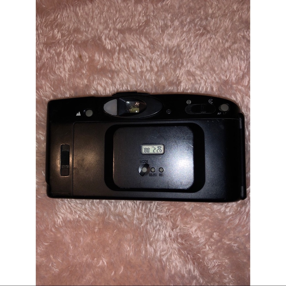 Fuji Camera - Picture 2 of 3
